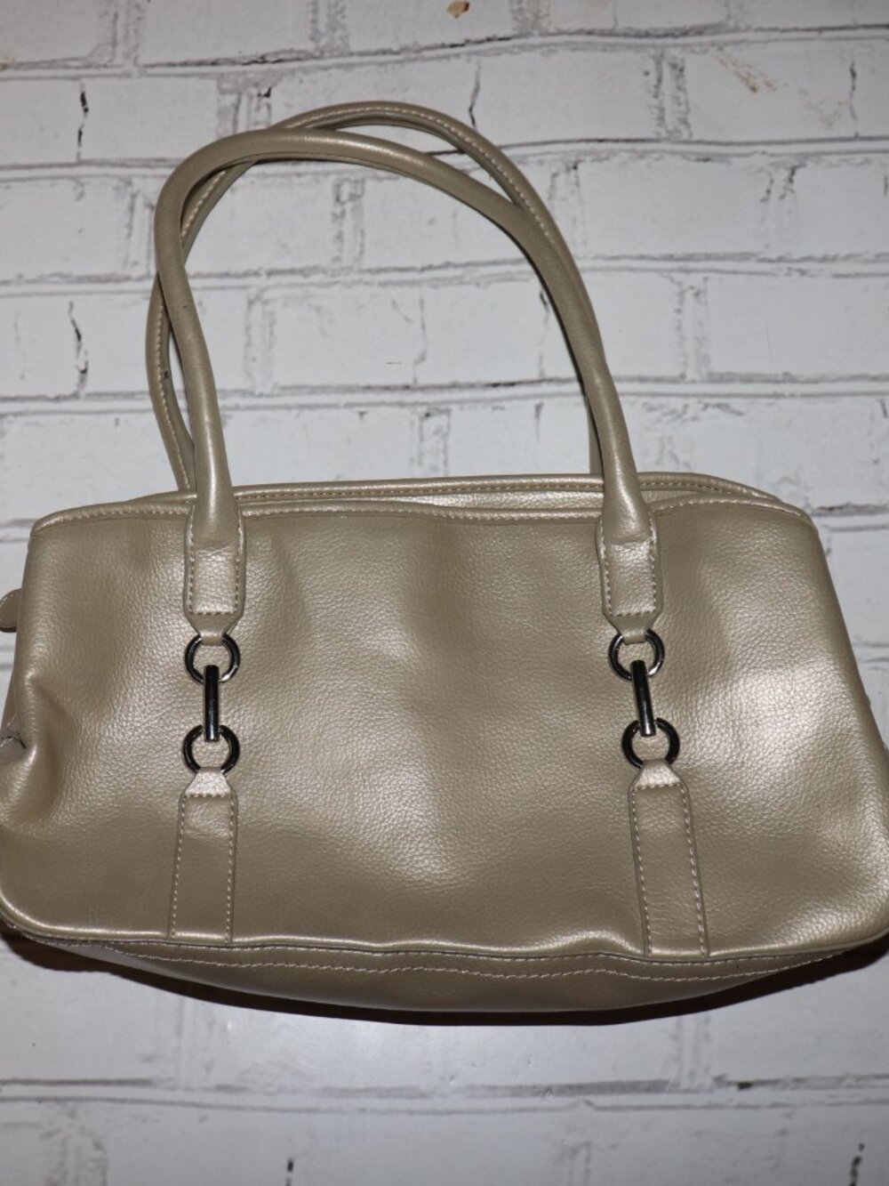🤍 Croft & Barrow Beige Leather Shoulder Bag · 7" x 13" Ring‑handle accents ·
